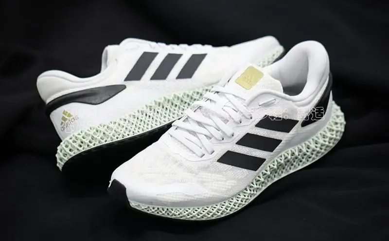 bsports网页版登录官方入口雷柏科技2024 年不可错过的安踏女性老爹鞋：舒适
时尚不将就