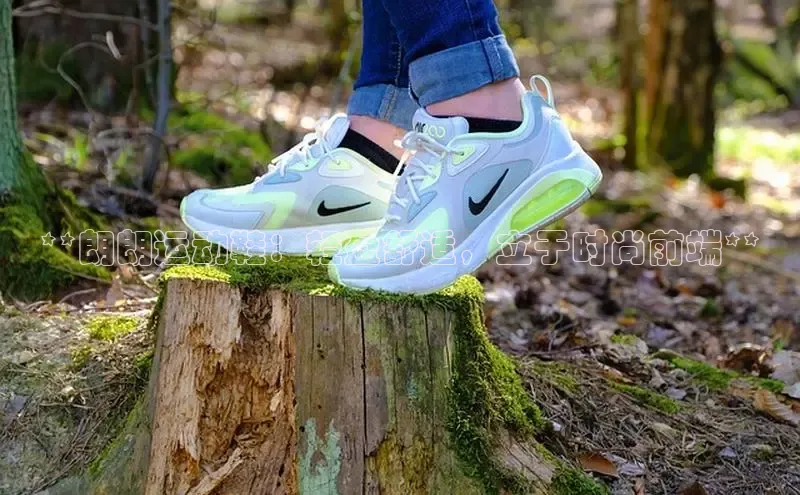 必一b体育app网页版登录猫眼**朗朗运动鞋：轻盈舒适，立于时尚前端**